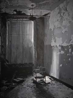 ikelly_rooms-Decay-02